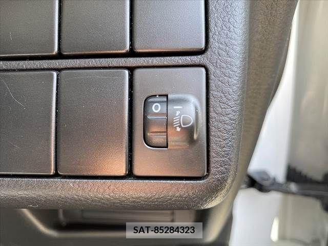 Suzuki ALTO 2018-02 325217-4