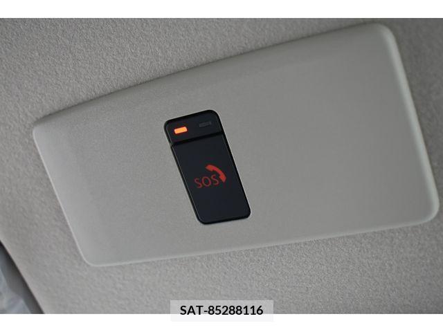 Nissan AURA 2023-08 302763-10