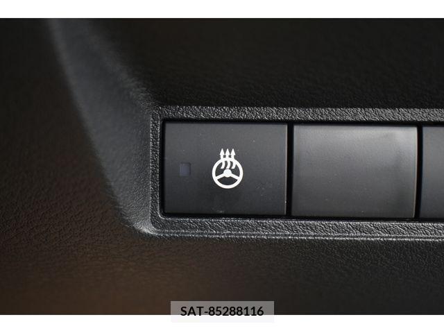 Nissan AURA 2023-08 302763-13