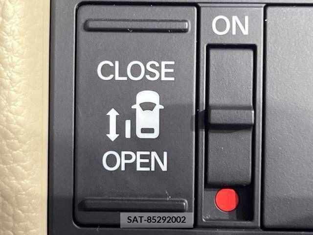 Honda N BOX 2018-01 338184-2