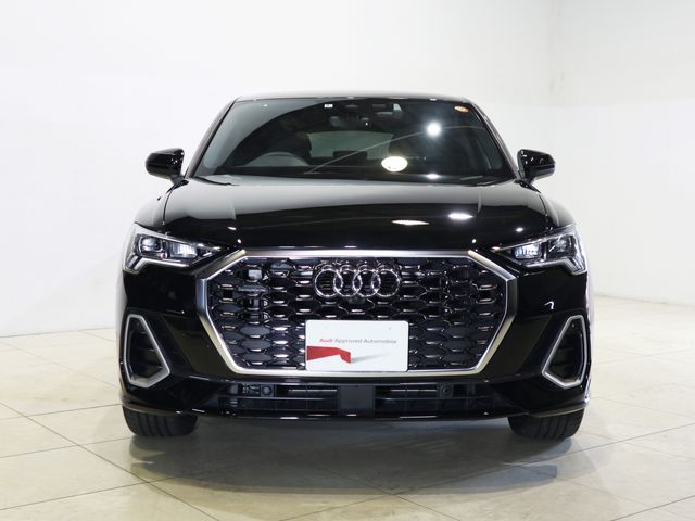 Audi Q3 2020-09 24605-1