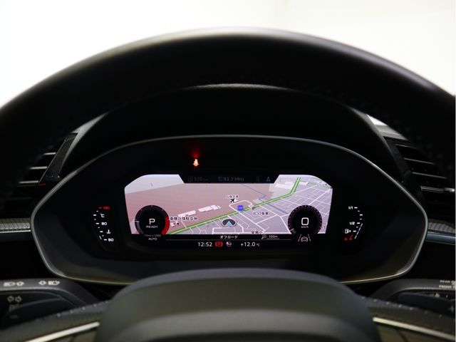 Audi Q3 2020-09 24605-15