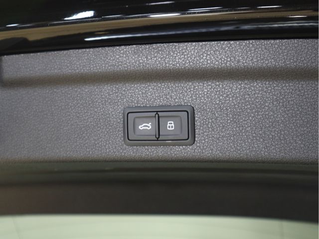 Audi Q3 2020-09 24605-19