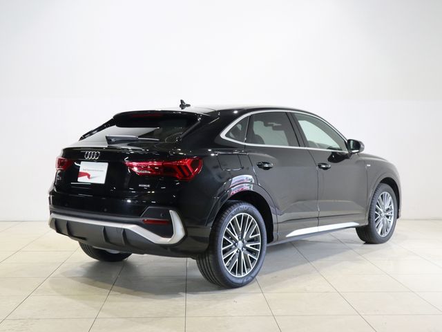 Audi Q3 2020-09 24605-7