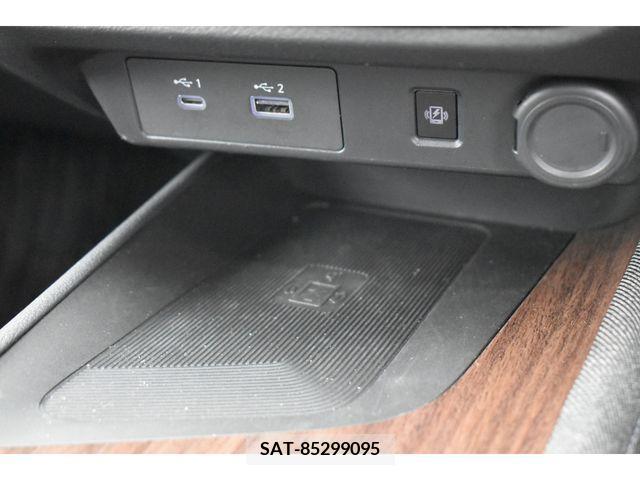 Nissan AURA 2022-06 382491-16