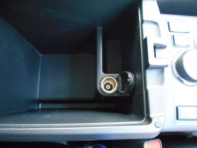 Nissan X-TRAIL 2016-08 3067-10