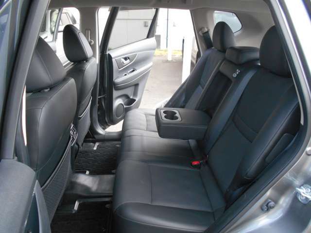 Nissan X-TRAIL 2016-08 3067-13