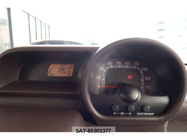 Toyota SPADE 2013-11 286044-9