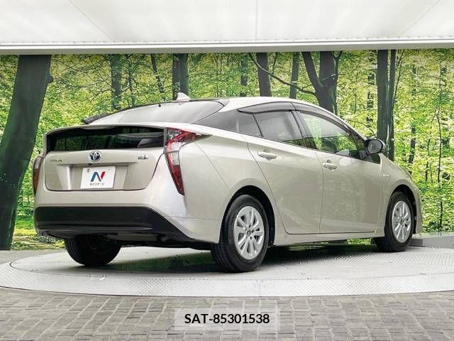 Toyota PRIUS 2016-04 344785-17