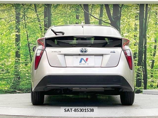 Toyota PRIUS 2016-04 344785-15