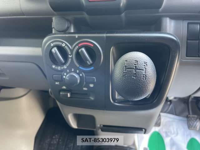 Mazda SCRUM VAN 2017-09 285007-10