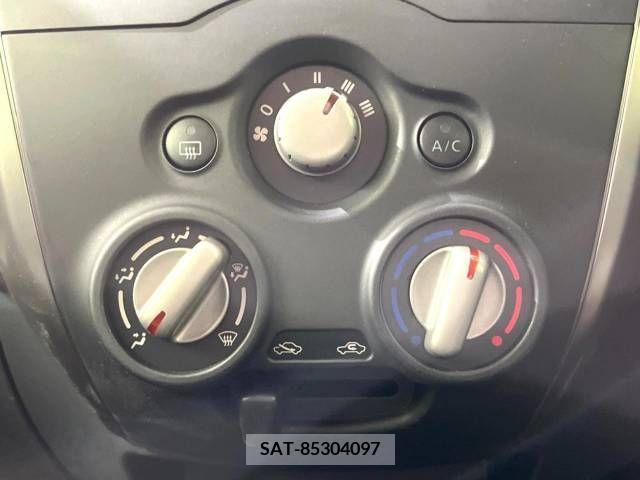 Nissan NOTE 2015-04 255847-6