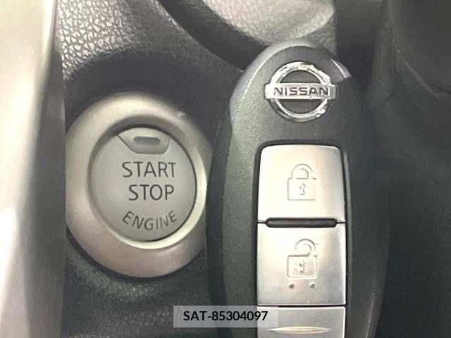 Nissan NOTE 2015-04 255847-7