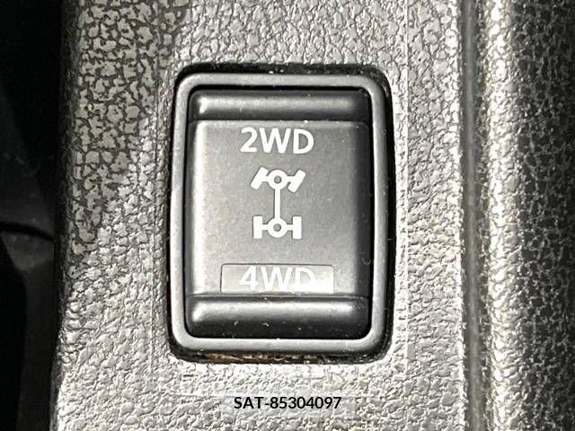 Nissan NOTE 2015-04 255847-4