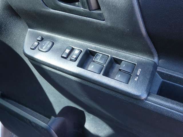 Toyota NOAH 2012-01 195450-4