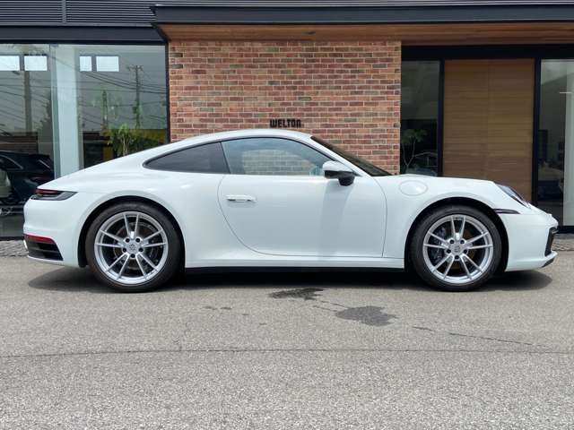 Porsche 911 2021-12 9128-5