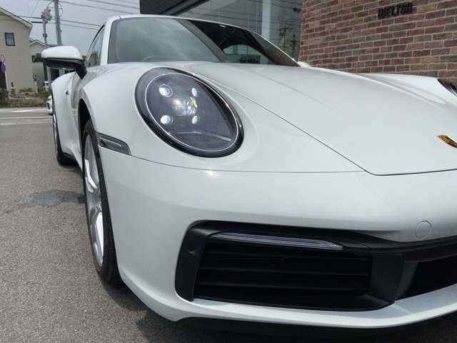 Porsche 911 2021-12 9128-8