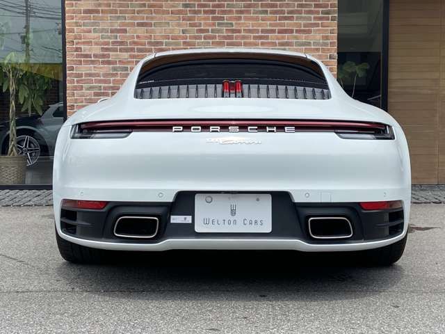 Porsche 911 2021-12 9128-7