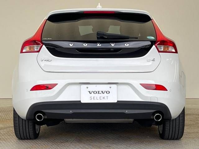 Volvo V40 2018-09 192506-18