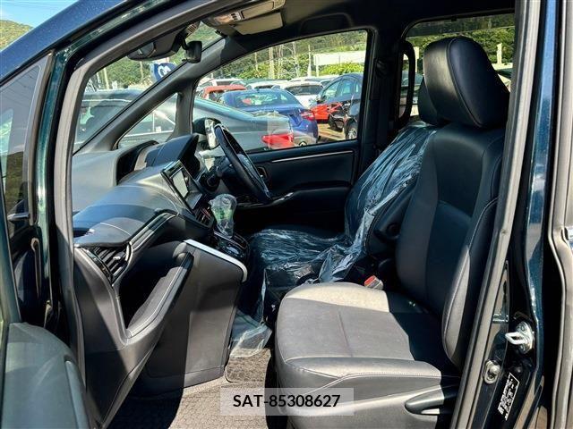 Toyota ESQUIRE 2018-03 359796-2