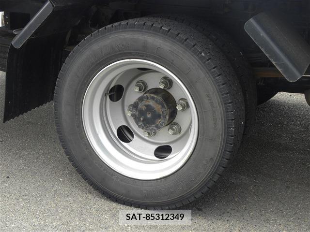 Mitsubishi CANTER 2021-04 399873-28
