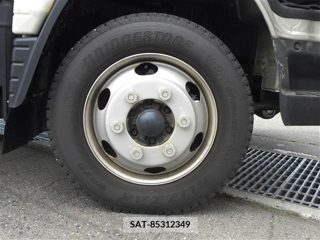 Mitsubishi CANTER 2021-04 399873-27