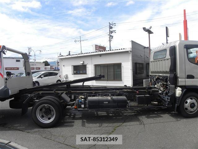 Mitsubishi CANTER 2021-04 399873-9