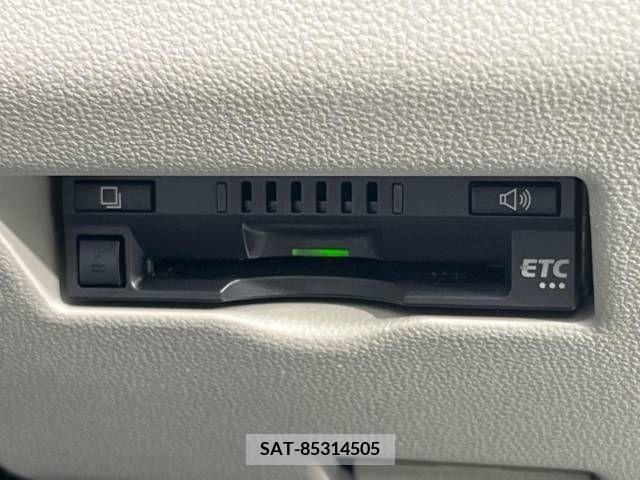 Toyota PASSO 2018-07 377913-5