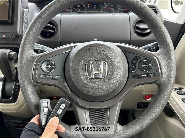 Honda N BOX 2019-05 307031-5