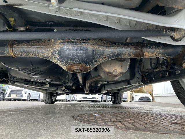 Daihatsu TAFT 2021-08 384185-3