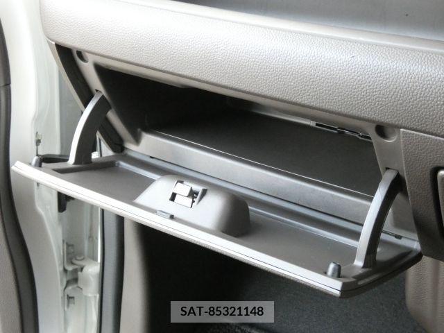 Honda N BOX 2021-04 333856-23