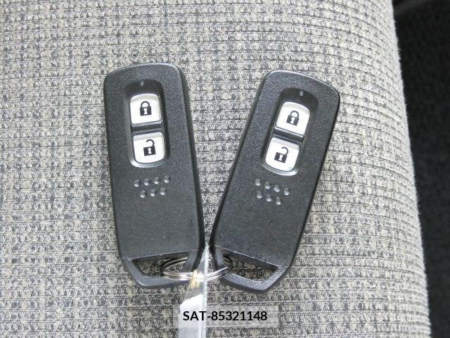 Honda N BOX 2021-04 333856-3