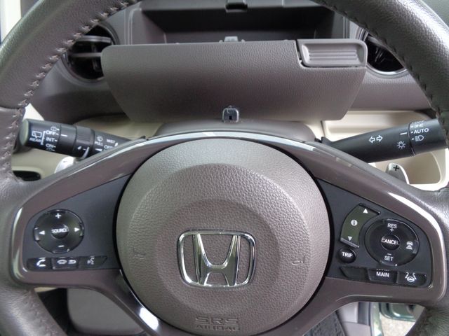 Honda N BOX 2017-10 522-4