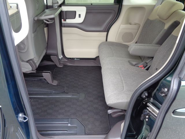 Honda N BOX 2017-10 522-14