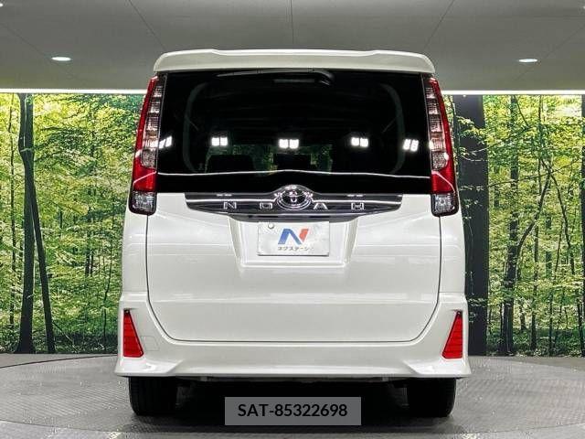 Toyota NOAH 2015-04 321451-16