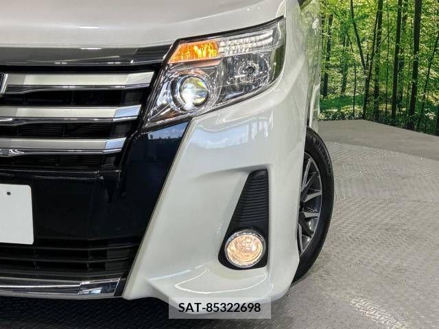 Toyota NOAH 2015-04 321451-14