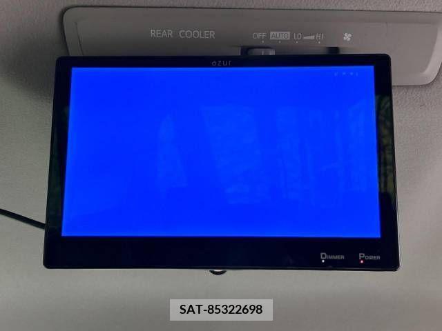 Toyota NOAH 2015-04 321451-2