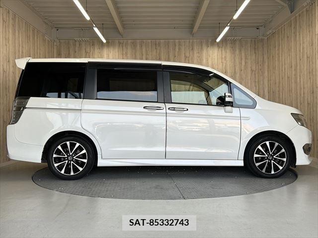 Honda STEP WGN 2012-06 324630-18