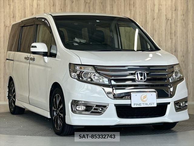 Honda STEP WGN 2012-06 324630-17