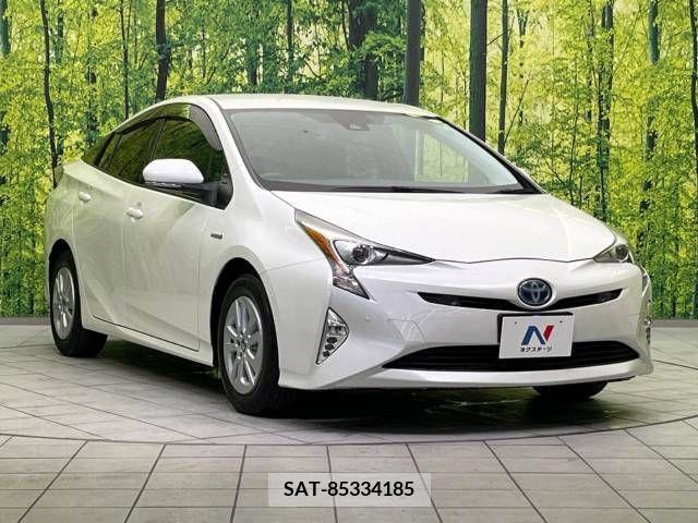Toyota PRIUS 2017-05 322349-15