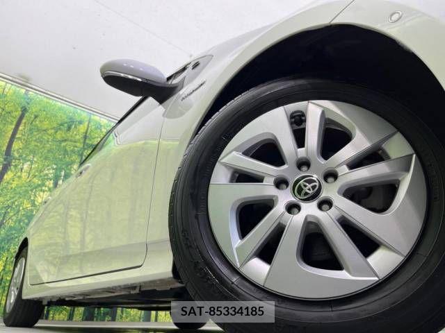 Toyota PRIUS 2017-05 322349-11