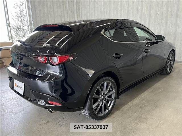 Mazda MAZDA3 2020-11 301093-14