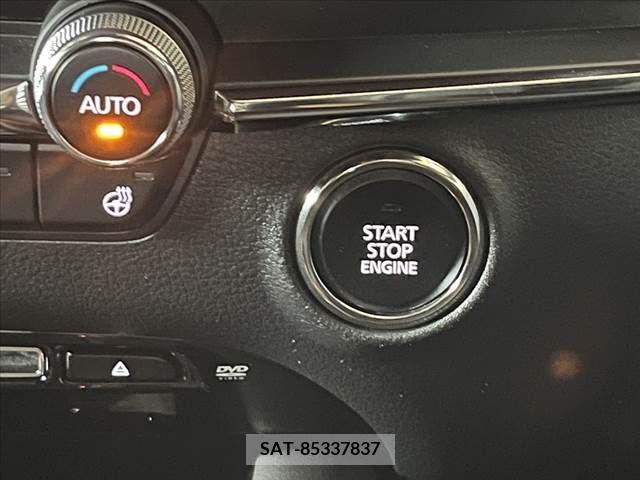 Mazda MAZDA3 2020-11 301093-24
