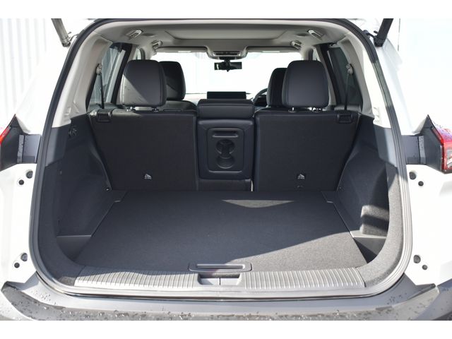 Nissan X-TRAIL 2023-04 186503-22