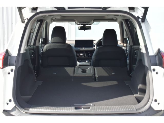 Nissan X-TRAIL 2023-04 186503-24