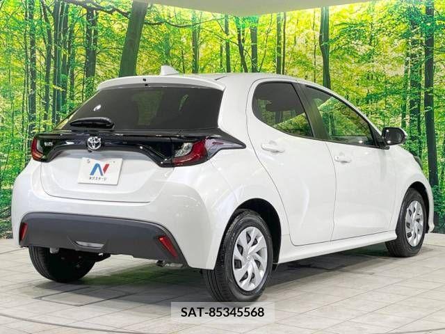 Toyota YARIS 2023-06 395388-16