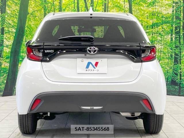 Toyota YARIS 2023-06 395388-14