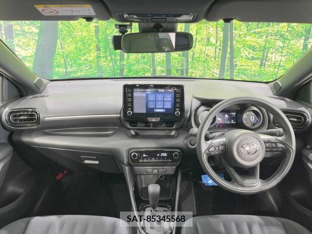 Toyota YARIS 2023-06 395388-1