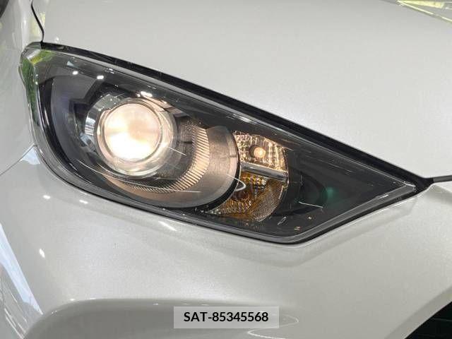Toyota YARIS 2023-06 395388-11