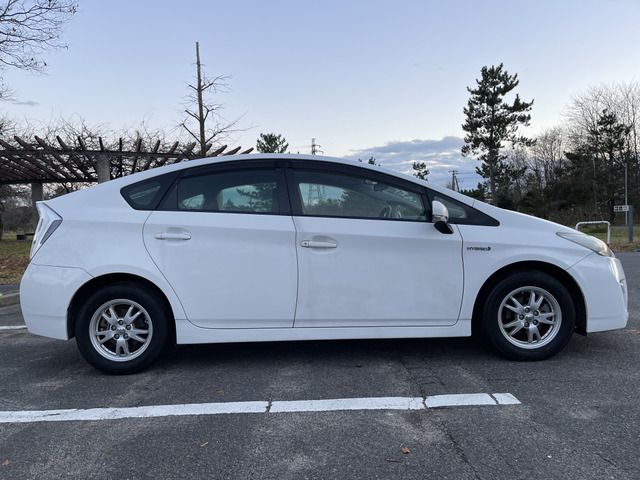Toyota PRIUS 2010-02 412-7